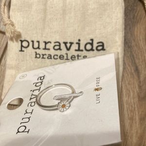 Pura Vida daisy ring size 8